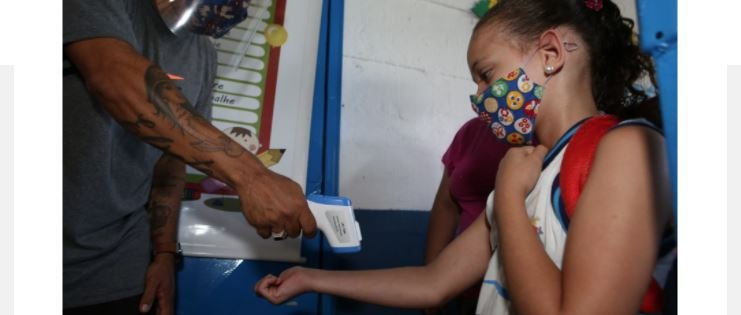 SAÚDE: O que os pais precisam saber para a volta às aulas em meio à onda de ômicron