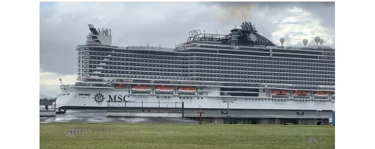 PORTO: MSC Seaside com casos de Covid-19 chega ao Porto de Santos para o desembarque de passageiros após suspensão da temporada
