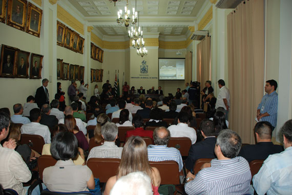 2011-11-04-agem04