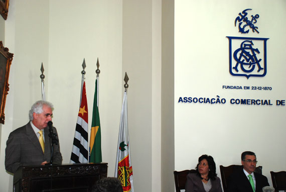 2011-11-04-agem18