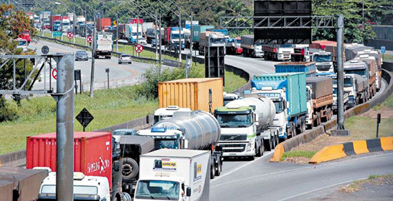 Tráfego de caminhões será monitorado por três centrais