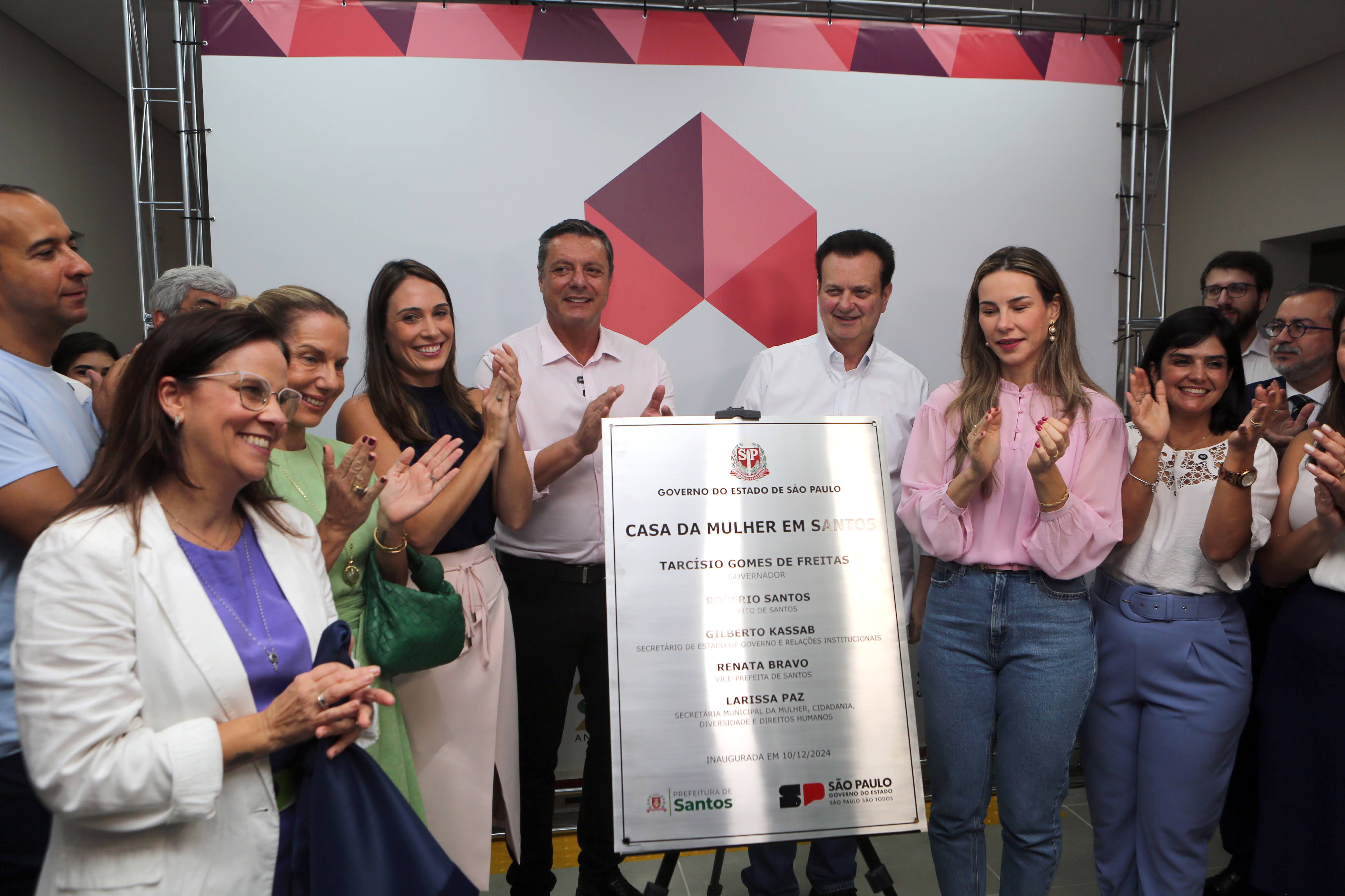 Santos inaugura Casa da Mulher com foco em acolhimento, empoderamento e parcerias transformadoras